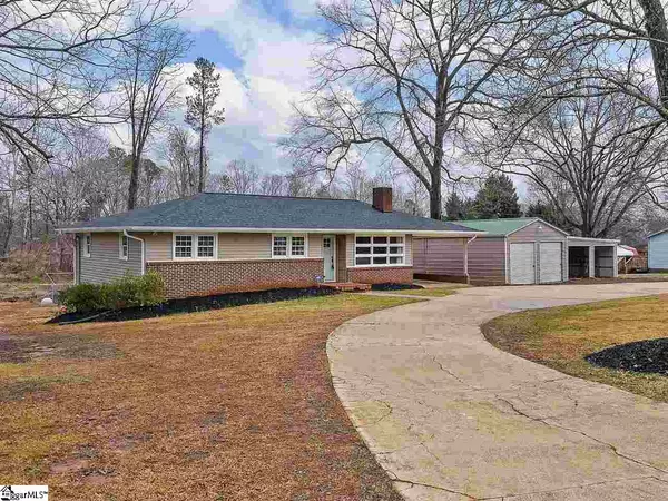 Spartanburg, SC 29303,527 Honeysuckle Road