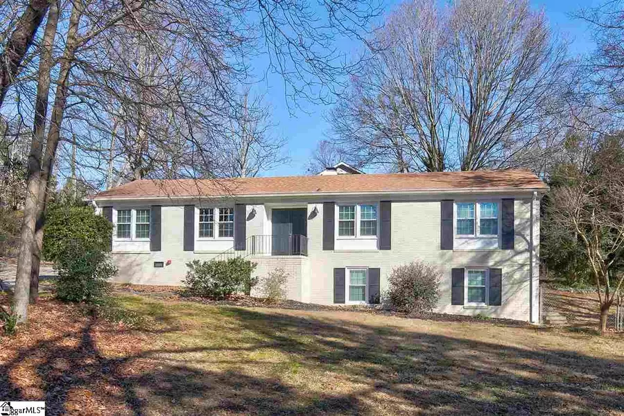 102 Peachtree Drive, Greer, SC 29651