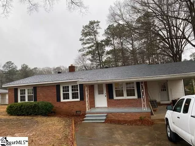 Clinton, SC 29325,117 Pinewood Avenue