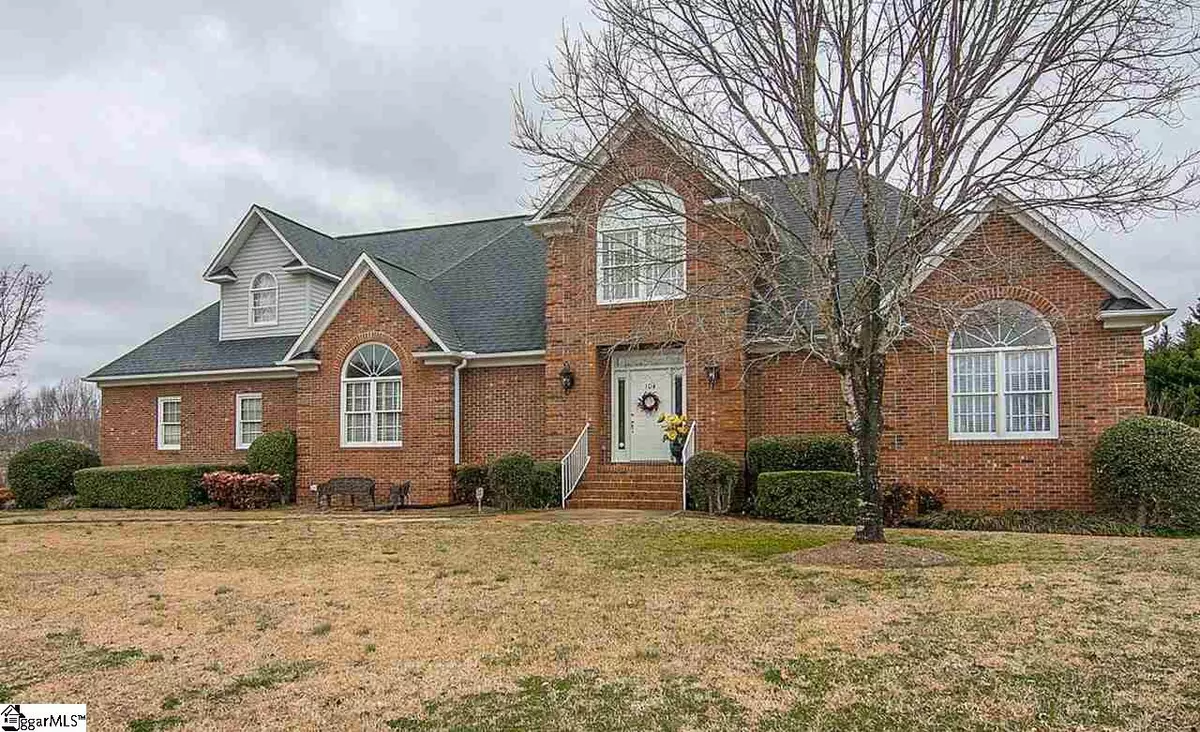 Easley, SC 29642,104 Campden Court