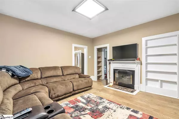 Woodruff, SC 29388,523 Green Street