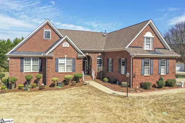 617 Heathercrest Court, Simpsonville, SC 29681