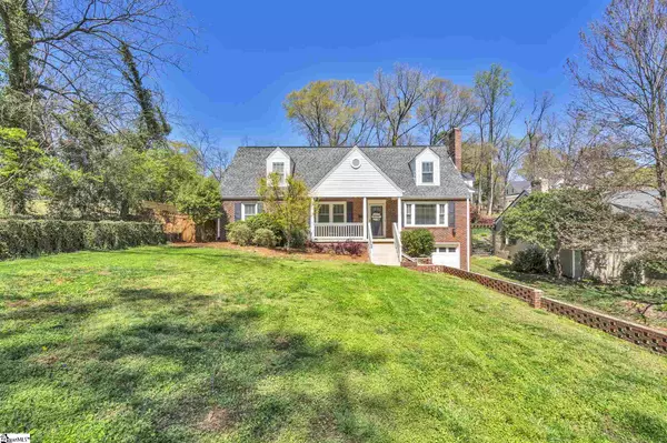 28 W Mountainview Avenue, Greenville, SC 29609