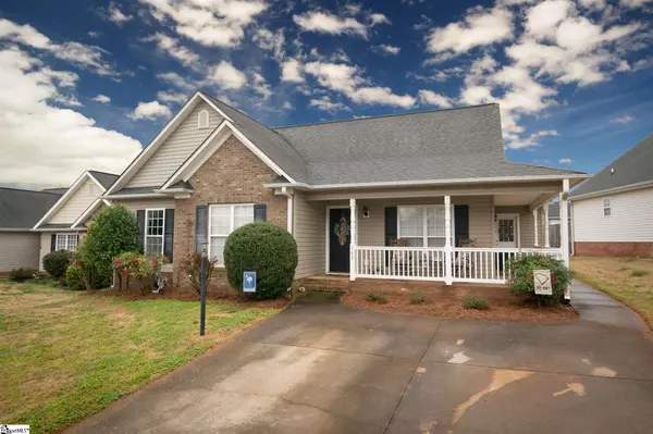 348 Split Oak Lane, Inman, SC 29349