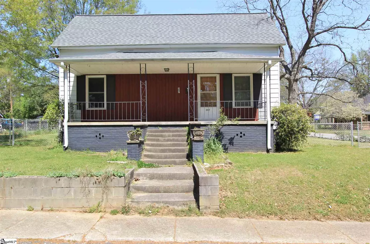 Woodruff, SC 29388,207 Woodruff Street