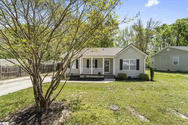 108 Lakeview Drive, Fountain Inn, SC 29644