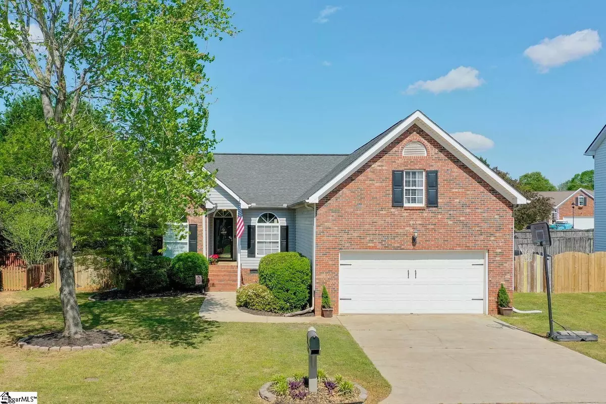 Simpsonville, SC 29680,108 Saddlemount Lane