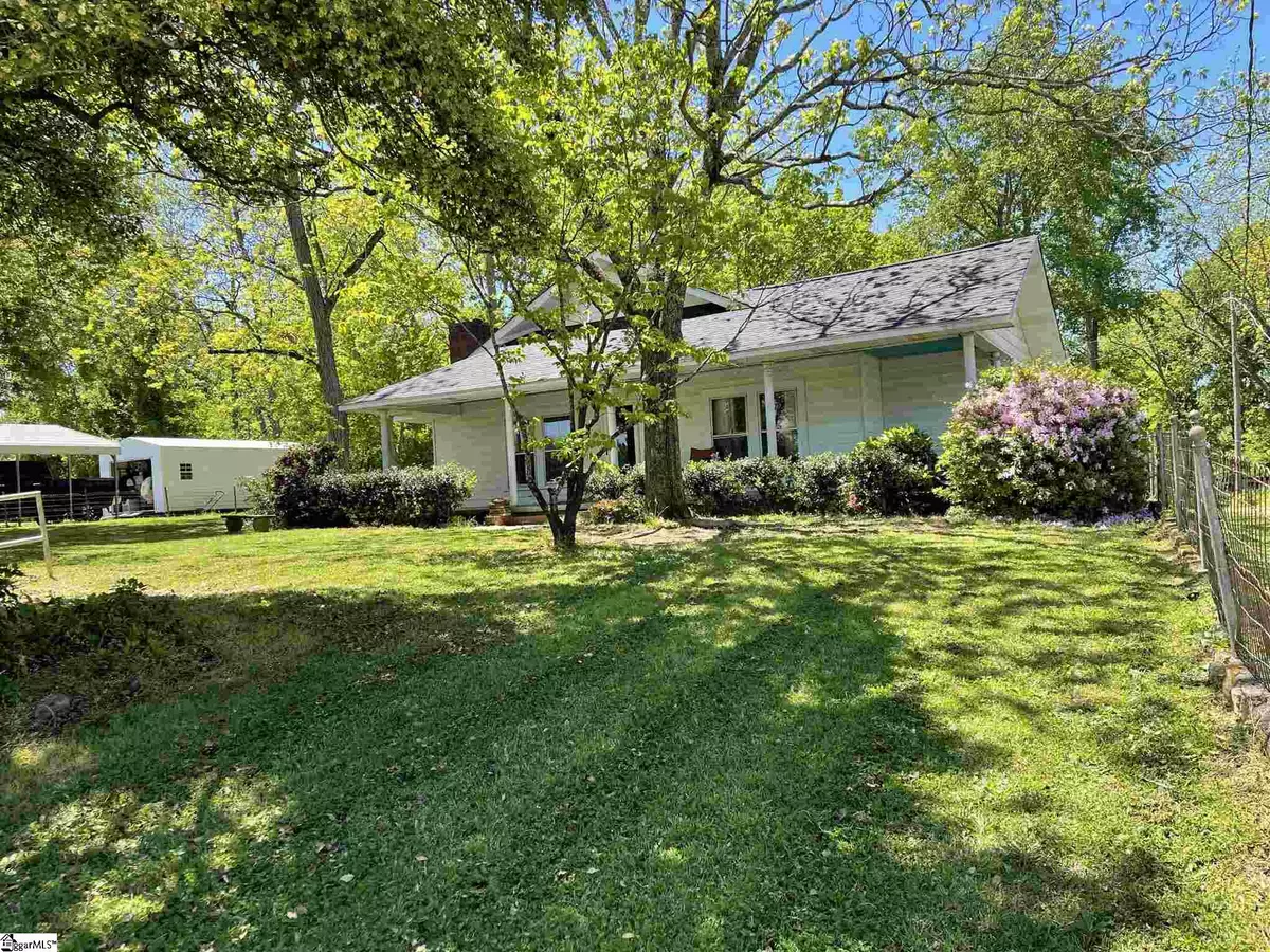 Ware Shoals, SC 29692,89 S Greenwood Avenue