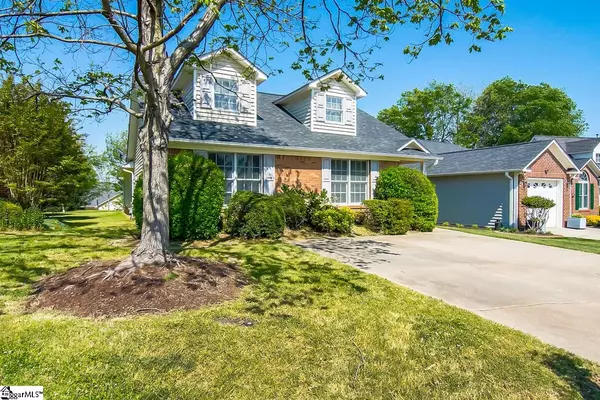 Moore, SC 29369,215 Clematis Court