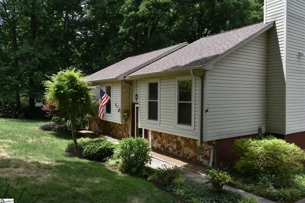 100 Bennington Road, Greer, SC 29650-3500