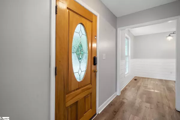 Simpsonville, SC 29681,206 Camellia Lane