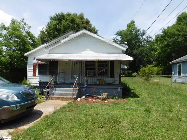 203 Marion Street, Laurens, SC 29360