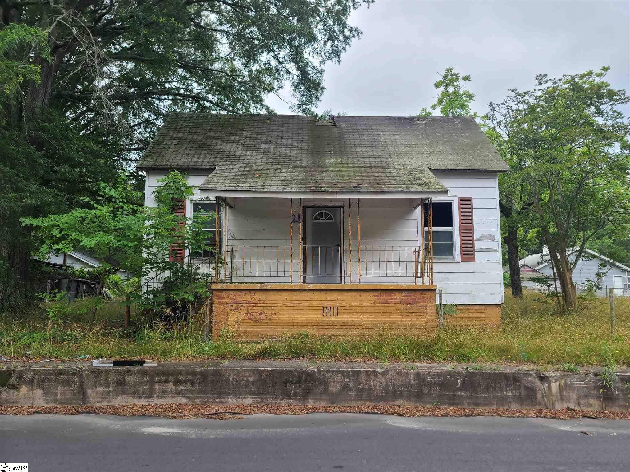 21 Smythe Street, Belton, SC 29627