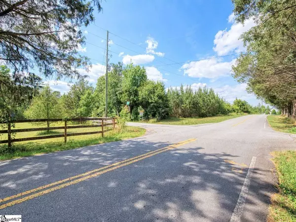 Cox Drive, Pelzer, SC 29669