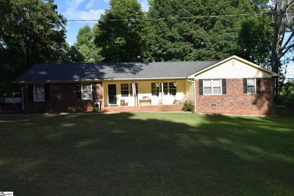 617 S Georgia Avenue, Chesnee, SC 29323