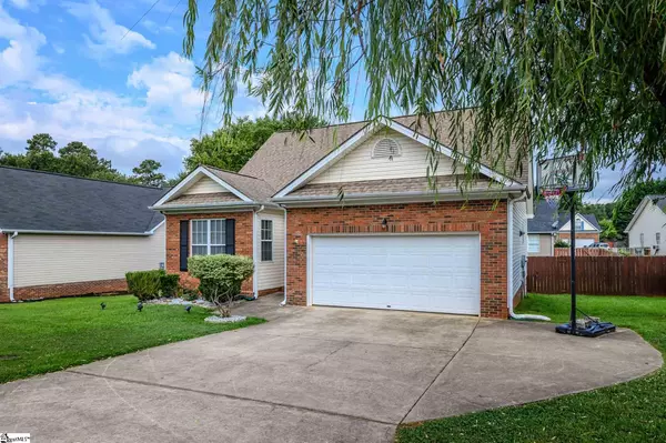 Simpsonville, SC 29680-7047,118 Saddlemount Lane