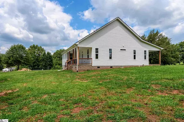 Woodruff, SC 29388,223 Sloan Road