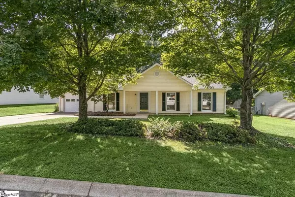 210 Weaver Lane, Simpsonville, SC 29681