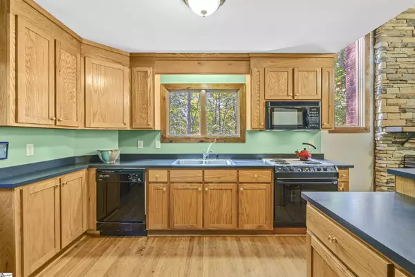 Marietta, SC 29661,15 Hughes Creek Road