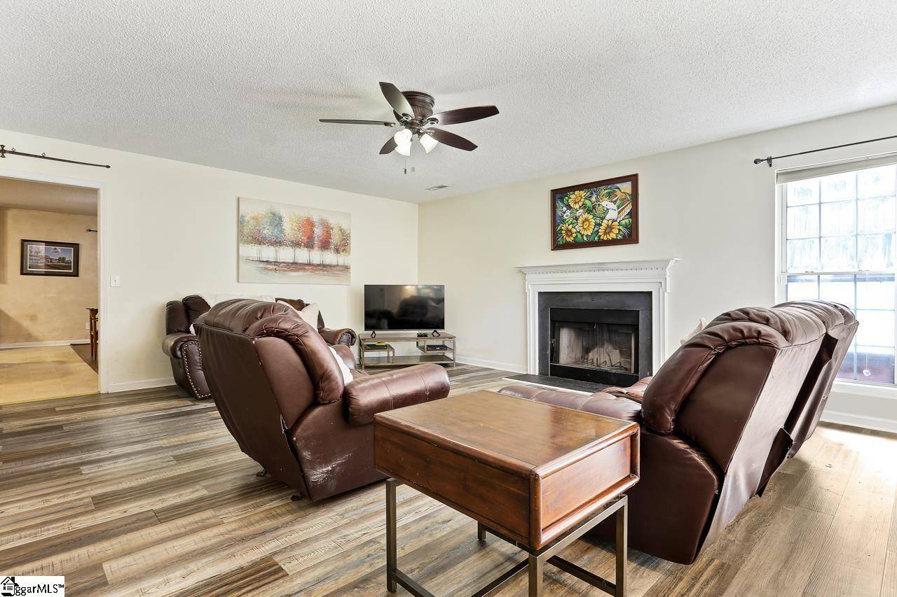 Taylors, SC 29687,5 Placid Cove