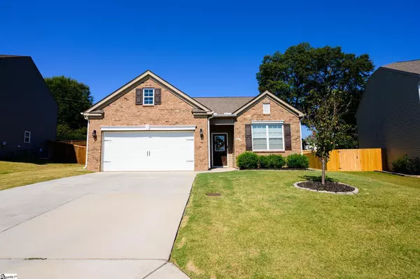 238 addlestone Circle, Fountain Inn, SC 29644