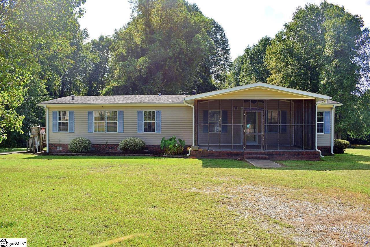 216 Scruggs Road, Chesnee, SC 29323