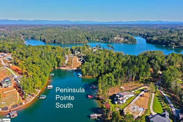 12 Peninsula Pointe South, West Union, SC 29696