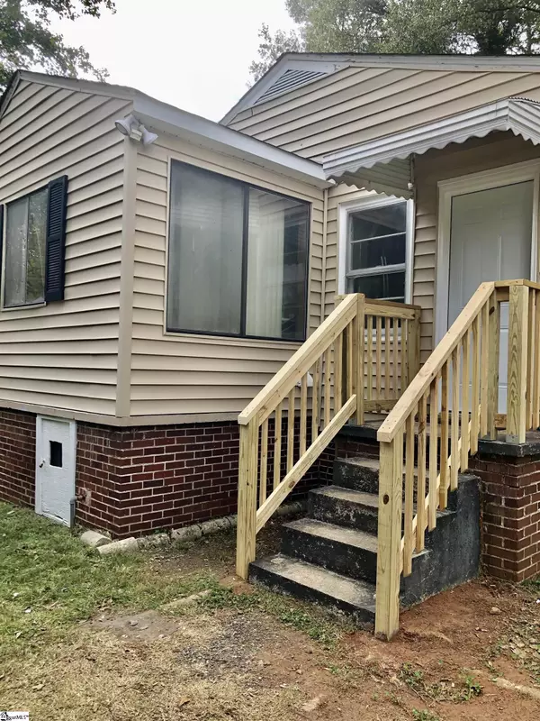 Greenville, SC 29605,305 Churchill Circle