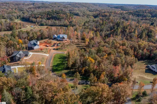 Marietta, SC 29661,220 OAK VIEW Drive