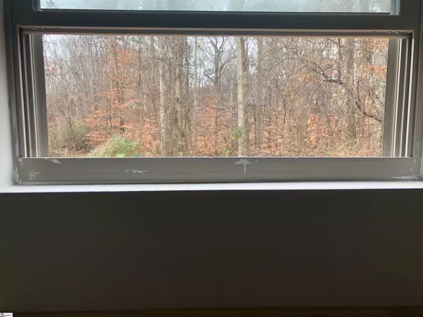 Roebuck, SC 29376,715 Roebuck Avenue