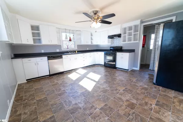 Greenville, SC 29605,63 Smythe Avenue