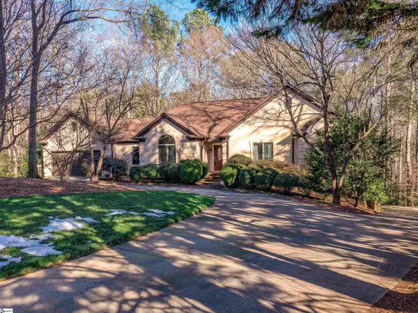 228 Muirfield Drive, Spartanburg, SC 29306-6630