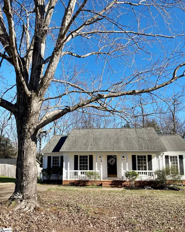 419 Laurel Tree Lane, Simpsonville, SC 29681