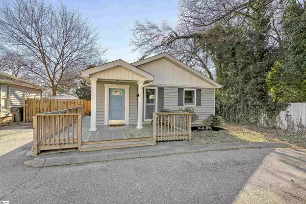 7 Burns Circle, Greenville, SC 29605