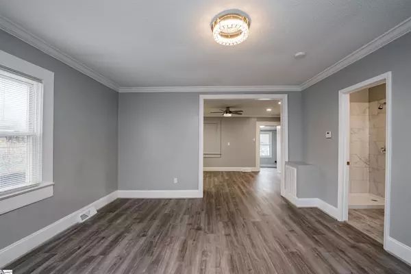 Greenville, SC 29611,6 McArthur Street