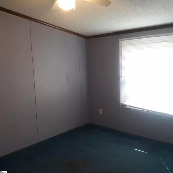 Marietta, SC 29661,112 Stephens Drive