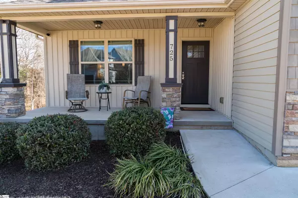 Moore, SC 29369,725 Kingswood Valley Drive