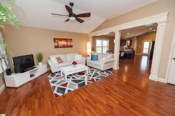 Moore, SC 29369,725 Kingswood Valley Drive