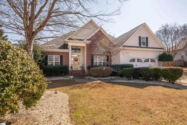 10 COACH Lane, Simpsonville, SC 29681-5369