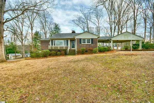 204 Oakfield Avenue, Easley, SC 29640