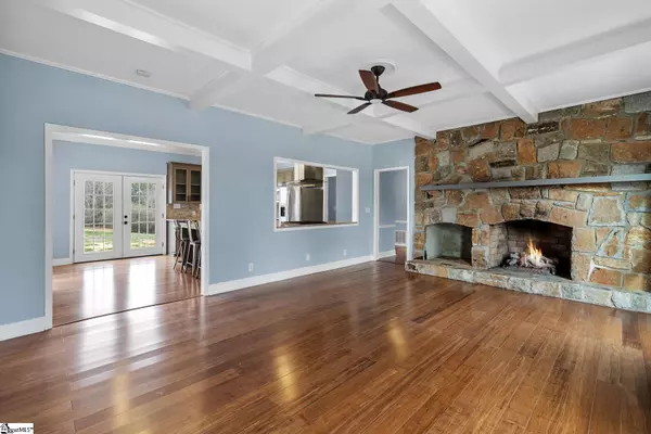 Moore, SC 29369-9762,107 Lakeland Avenue