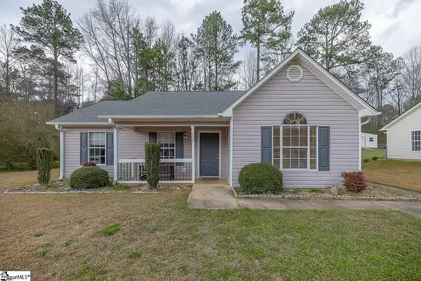 325 Timberwood Drive, Woodruff, SC 29388