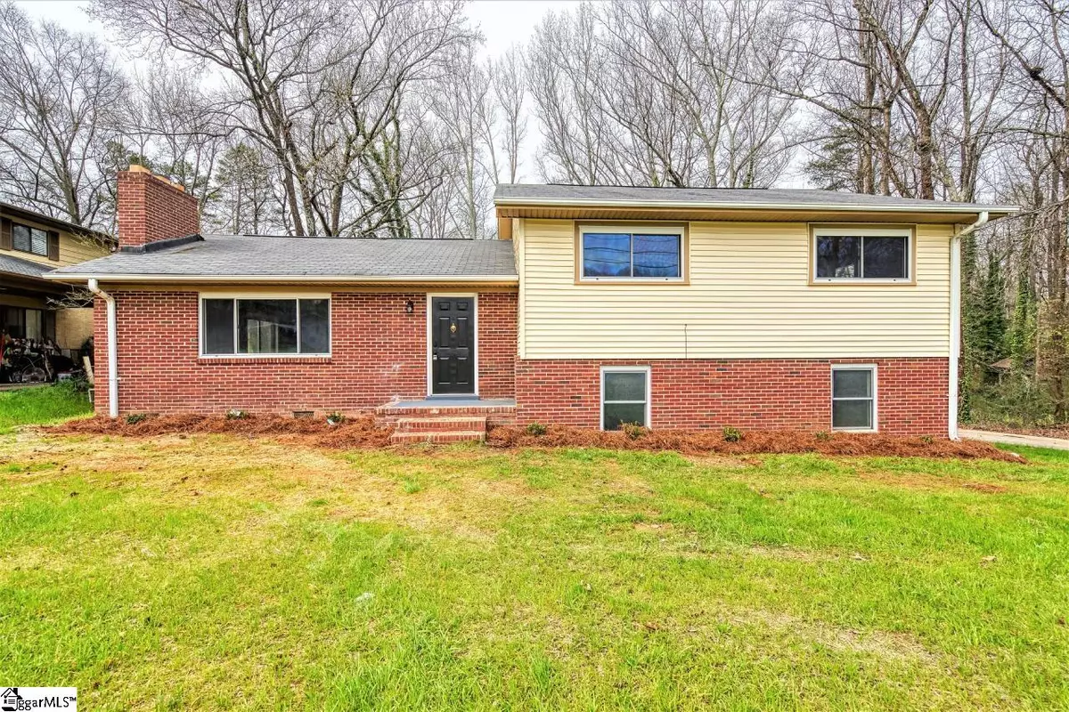 Taylors, SC 29687,306 Thornwood Drive