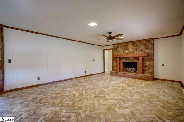 Greenville, SC 29609,4 Fairway Lane