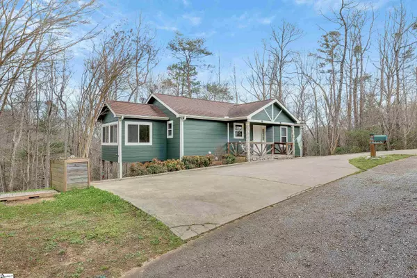 Pickens, SC 29671,370 Woodmere Drive