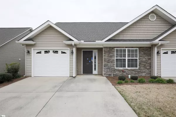 107 Shalom Drive, Simpsonville, SC 29681