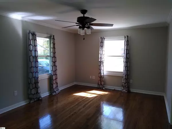 Liberty, SC 29657,21 Nealy Street