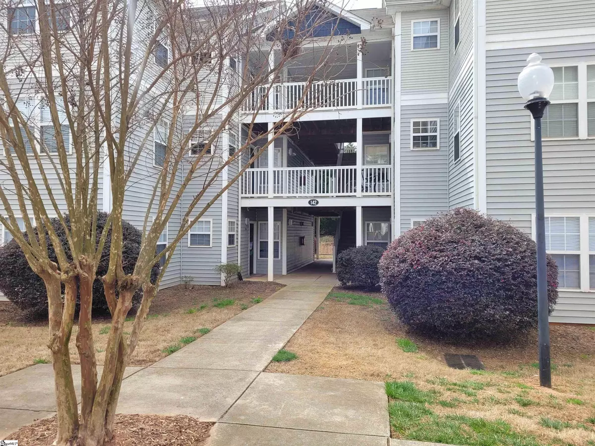 Central, SC 29630,142 C University Village Drive