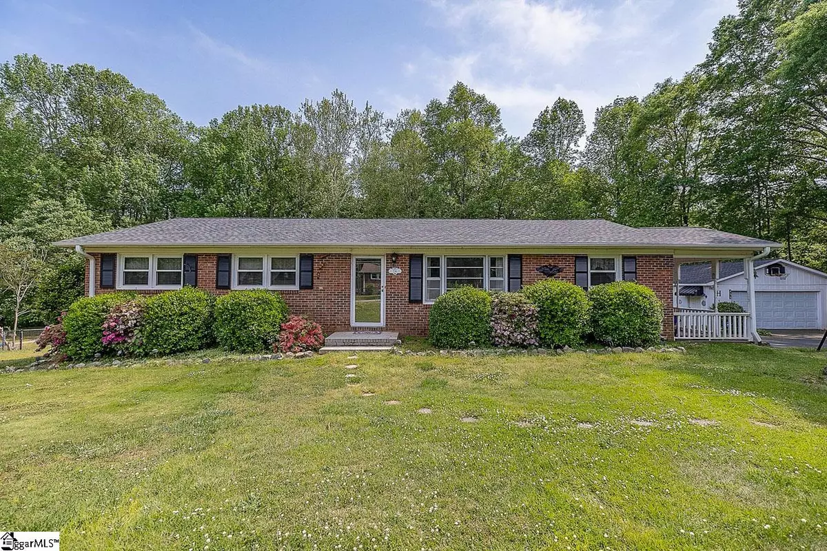 Inman, SC 29349,236 Rainbow Circle