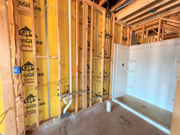 Mauldin, SC 29605,100 Thornfield Drive